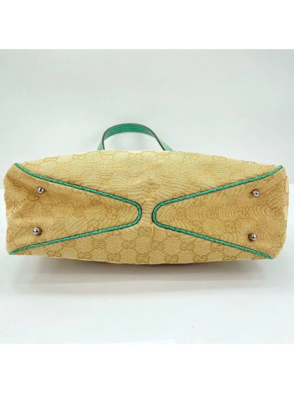 Gucci Tote Beige